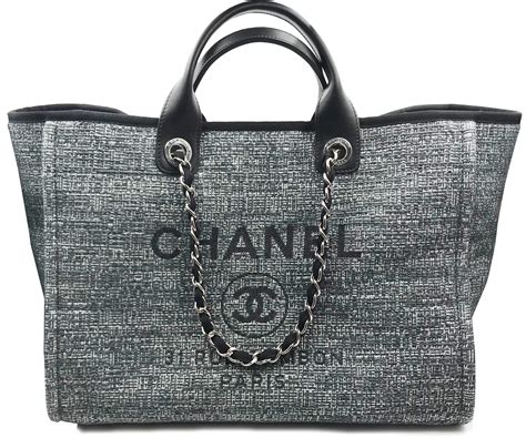 large Chanel tote bag